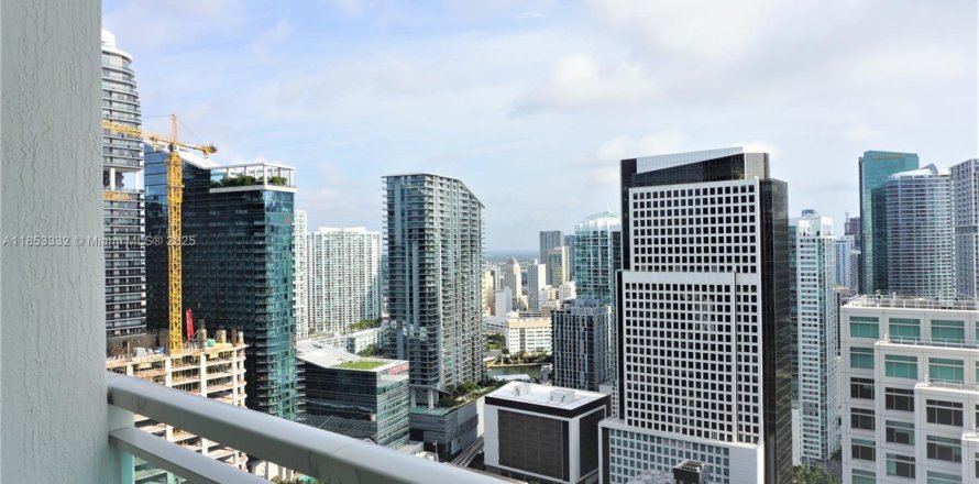 Condominio en Miami, Florida, 1 dormitorio № 1877724