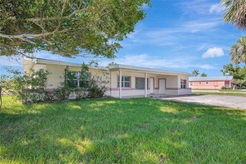 Immobilier commercial à vendre à Punta Gorda, Floride: 473.71 m2 № 1885754 - photo 6