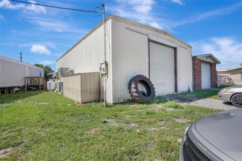 Propiedad comercial en venta en Punta Gorda, Florida, 473.71 m2 № 1885754 - foto 19