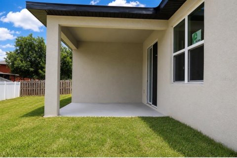 House in Poinciana, Florida 4 bedrooms, 161.28 sq.m. № 2150059 - photo 19