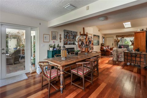 Villa ou maison à vendre à Hollywood, Floride: 3 chambres, 177.26 m2 № 2088189 - photo 17