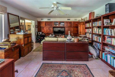 Villa ou maison à vendre à Hollywood, Floride: 3 chambres, 177.26 m2 № 2088189 - photo 26