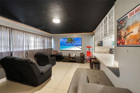 Купить виллу или дом в Хомстед, Флорида 4 спальни, 252.14м2, № 1984369 - фото 15
