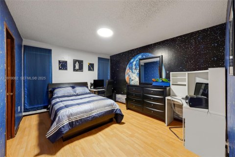 Купить виллу или дом в Хомстед, Флорида 4 спальни, 252.14м2, № 1984369 - фото 30