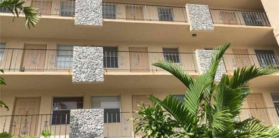 Condo à Hollywood, Floride, 1 chambre № 1735837
