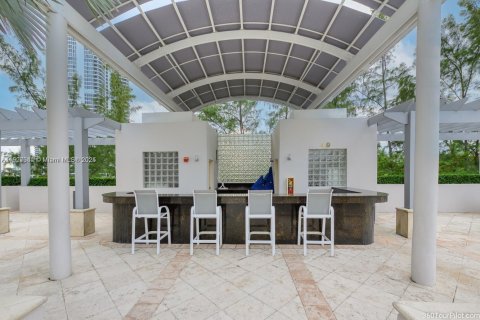 Снять в аренду кондоминиум в Авентура, Флорида 3 спальни, 143.44м2, № 1963872 - фото 24