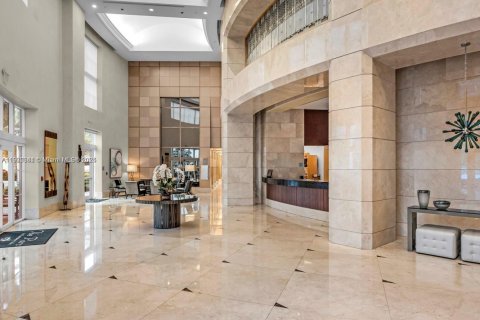 Снять в аренду кондоминиум в Авентура, Флорида 3 спальни, 143.44м2, № 1963872 - фото 1