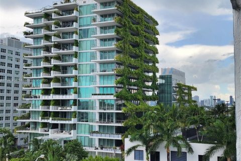 Condo in Miami Beach, Florida, 1 bedroom  № 1668875 - photo 26