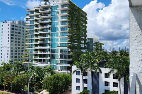 Condo in Miami Beach, Florida, 1 bedroom  № 1668875 - photo 27