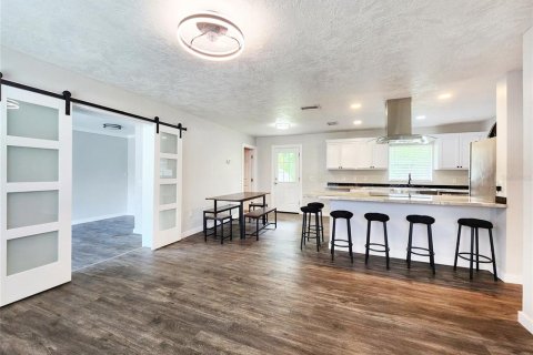House in Inverness, Florida 3 bedrooms, 114.73 sq.m. № 1876609 - photo 4