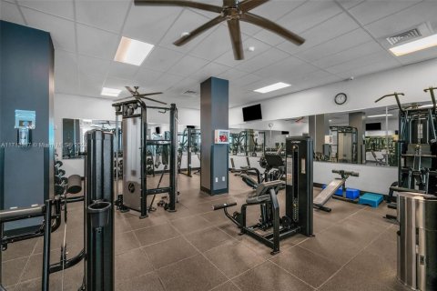 Condo in Hollywood, Florida  № 1694718 - photo 7