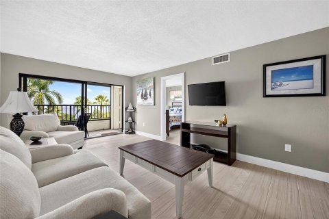 Copropriété à vendre à Punta Gorda, Floride: 2 chambres, 91.79 m2 № 2361598 - photo 11