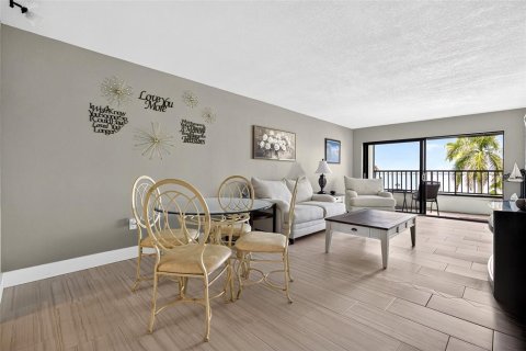 Copropriété à vendre à Punta Gorda, Floride: 2 chambres, 91.79 m2 № 2361598 - photo 7