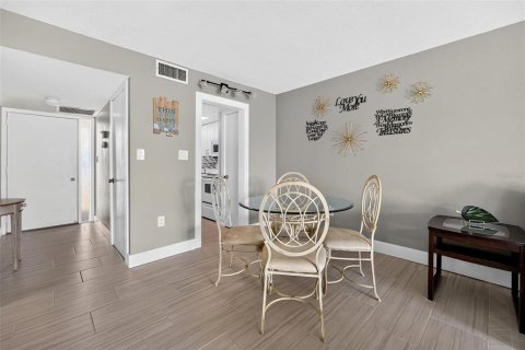 Copropriété à vendre à Punta Gorda, Floride: 2 chambres, 91.79 m2 № 2361598 - photo 9
