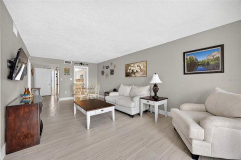 Copropriété à vendre à Punta Gorda, Floride: 2 chambres, 91.79 m2 № 2361598 - photo 12