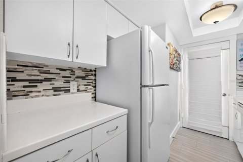 Copropriété à vendre à Punta Gorda, Floride: 2 chambres, 91.79 m2 № 2361598 - photo 5