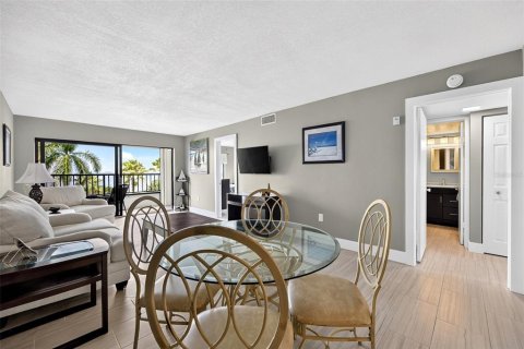 Copropriété à vendre à Punta Gorda, Floride: 2 chambres, 91.79 m2 № 2361598 - photo 8