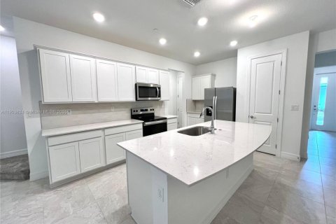 Townhouse in Plantation, Florida 3 bedrooms, 168.71 sq.m. № 1967807 - photo 3