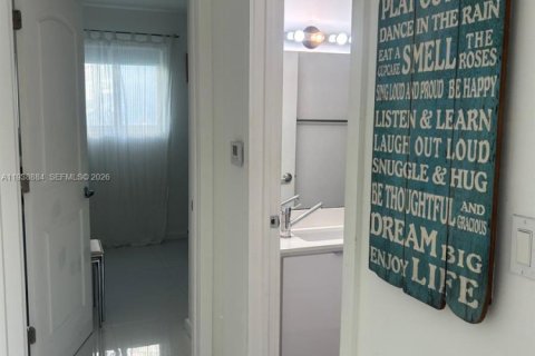 Copropriété à vendre à Miami Beach, Floride: 1 chambre, 38.09 m2 № 2152643 - photo 6