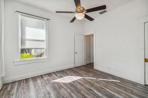 Снять в аренду виллу или дом в Тампа, Флорида 4 спальни, 134.62м2, № 2101733 - фото 19