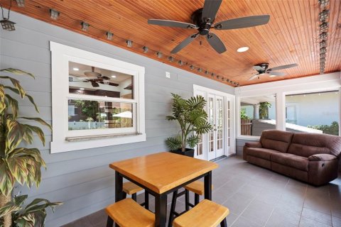 Villa ou maison à vendre à Tampa, Floride: 4 chambres, 245.63 m2 № 2221093 - photo 20