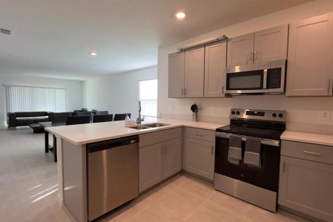 Casa en alquiler en Kissimmee, Florida, 3 dormitorios, 135.17 m2 № 1849389 - foto 20