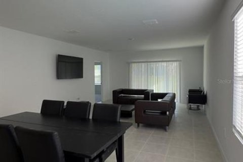 Casa en alquiler en Kissimmee, Florida, 3 dormitorios, 135.17 m2 № 1849389 - foto 19