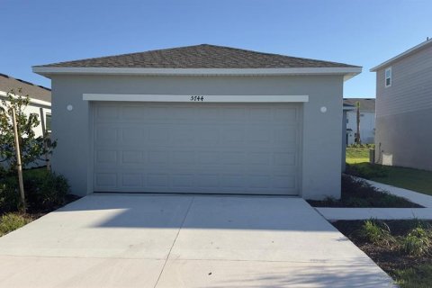 Casa en alquiler en Kissimmee, Florida, 3 dormitorios, 135.17 m2 № 1849389 - foto 1