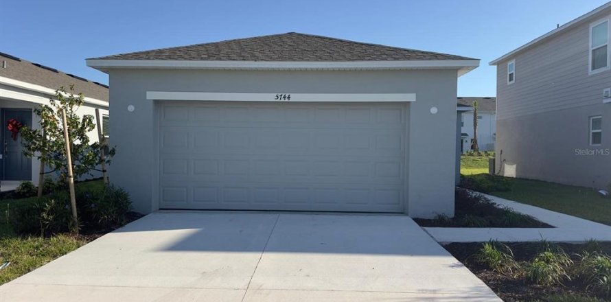 Casa en Kissimmee, Florida 3 dormitorios, 135.17 m2 № 1849389