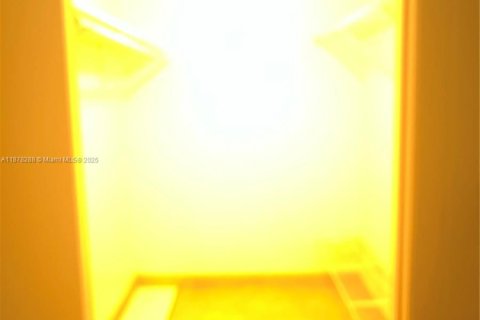 Купить кондоминиум в Санрайз, Флорида 2 спальни, 76.92м2, № 2016397 - фото 6