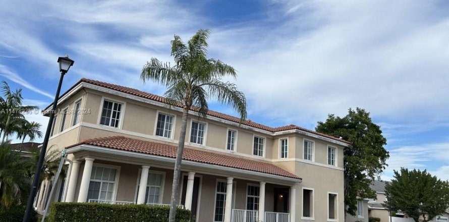 Дом в Хомстед, Флорида 3 спальни, 260.03м2 № 1984801