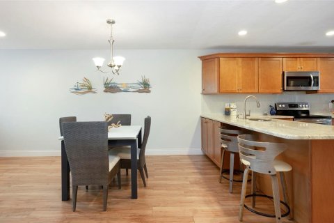 Villa ou maison à vendre à Largo, Floride: 2 chambres, 130.06 m2 № 2207820 - photo 11