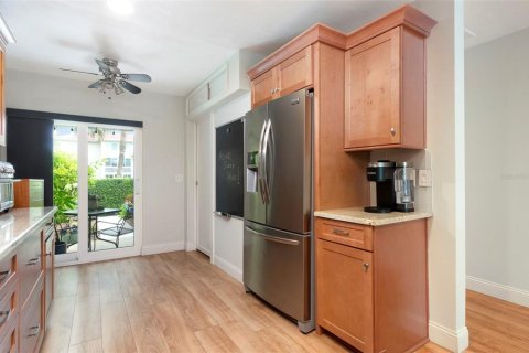 Villa ou maison à vendre à Largo, Floride: 2 chambres, 130.06 m2 № 2207820 - photo 12