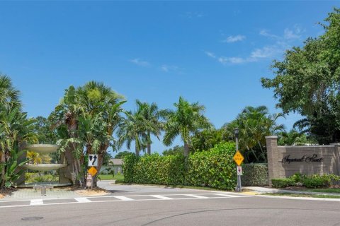 Villa ou maison à vendre à Largo, Floride: 2 chambres, 130.06 m2 № 2207820 - photo 30