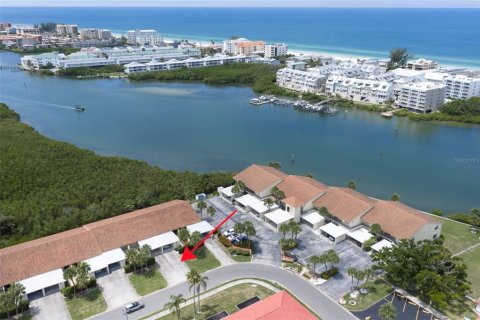 Villa ou maison à vendre à Largo, Floride: 2 chambres, 130.06 m2 № 2207820 - photo 3