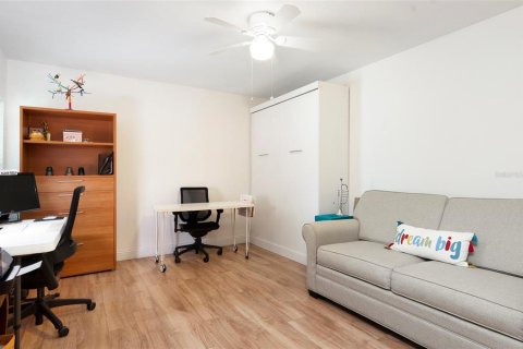 Villa ou maison à vendre à Largo, Floride: 2 chambres, 130.06 m2 № 2207820 - photo 23
