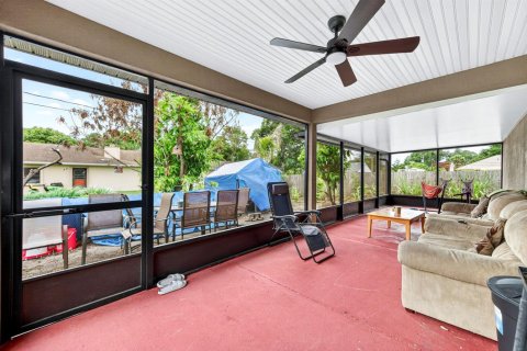 Casa en venta en Palm Bay, Florida, 3 dormitorios, 189.06 m2 № 2087494 - foto 17