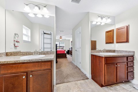 Casa en venta en Palm Bay, Florida, 3 dormitorios, 189.06 m2 № 2087494 - foto 12