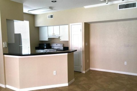 Condo in Tampa, Florida, 2 bedrooms  № 1840643 - photo 3