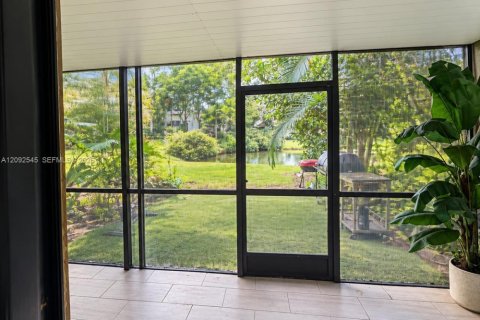 Touwnhouse à vendre à Coconut Creek, Floride: 3 chambres, 134.15 m2 № 2376446 - photo 6