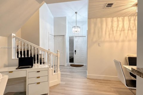 Touwnhouse à vendre à Coconut Creek, Floride: 3 chambres, 134.15 m2 № 2376446 - photo 2