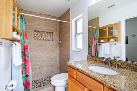 Casa en venta en Deltona, Florida, 4 dormitorios, 248.23 m2 № 1846935 - foto 28