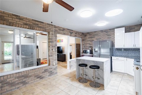 Casa en venta en Deltona, Florida, 4 dormitorios, 248.23 m2 № 1846935 - foto 17
