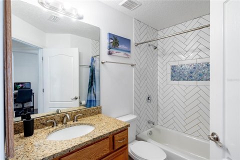 Casa en venta en Deltona, Florida, 4 dormitorios, 248.23 m2 № 1846935 - foto 13