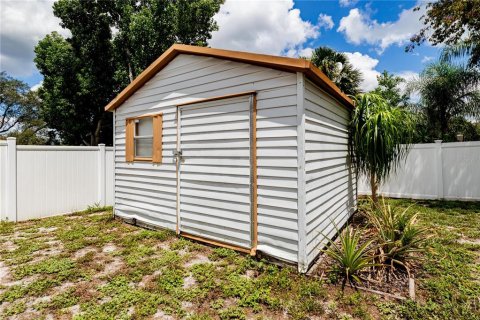Casa en venta en Deltona, Florida, 4 dormitorios, 248.23 m2 № 1846935 - foto 20