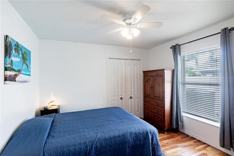 Casa en venta en Deltona, Florida, 4 dormitorios, 248.23 m2 № 1846935 - foto 2