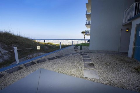 Studio in the Condo in New Smyrna Beach, Florida № 2108434 - photo 4