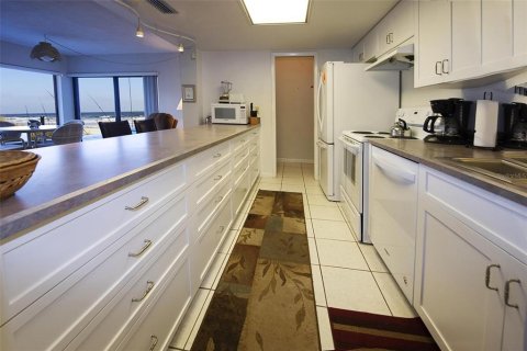 Studio in the Condo in New Smyrna Beach, Florida № 2108434 - photo 5