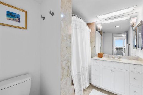 Copropriété à vendre à Fort Lauderdale, Floride: 2 chambres, 111.48 m2 № 2084527 - photo 15