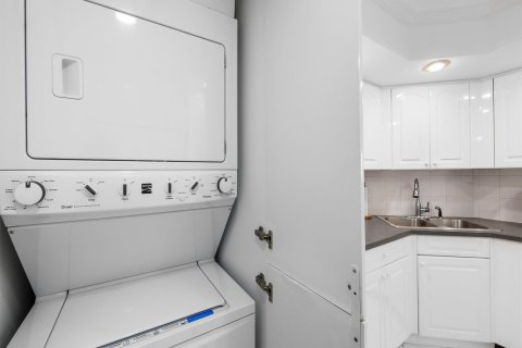 Copropriété à vendre à Fort Lauderdale, Floride: 2 chambres, 111.48 m2 № 2084527 - photo 20